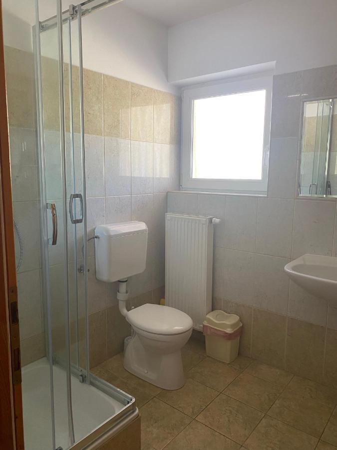 Abigel Apartmanhaz Balatonfured Exterior photo