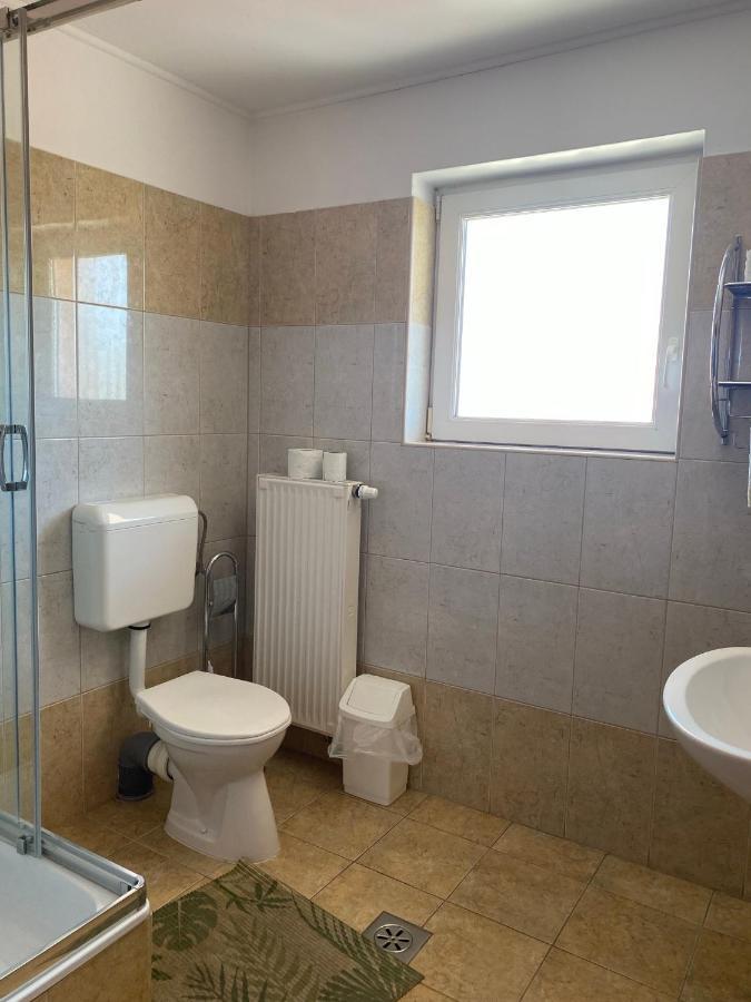Abigel Apartmanhaz Balatonfured Exterior photo